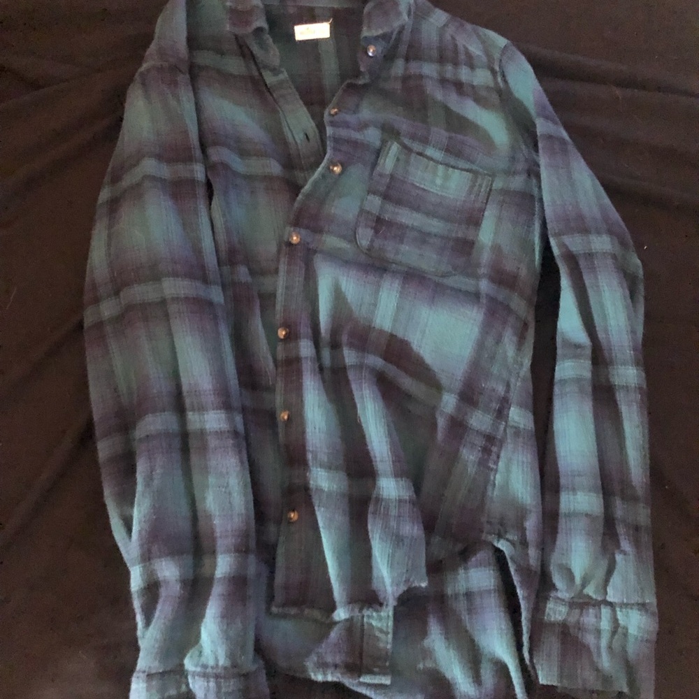 Green and black long sleeve flannel